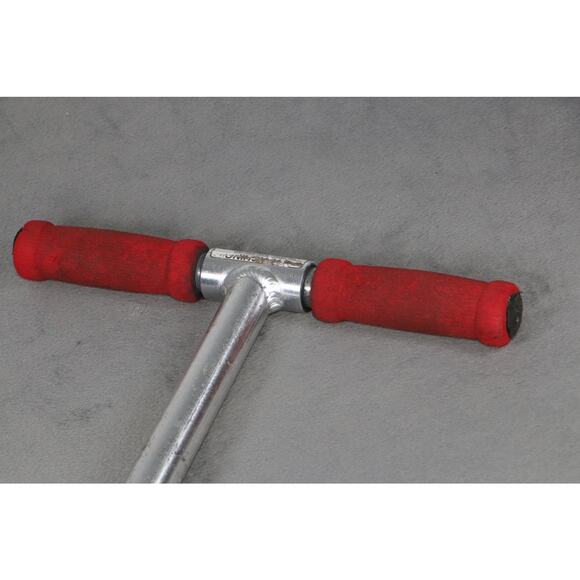 Razor A Kick Scooter Silver Aluminum Folding Scooter Fully Functional Red Grips - Picture 2 of 11